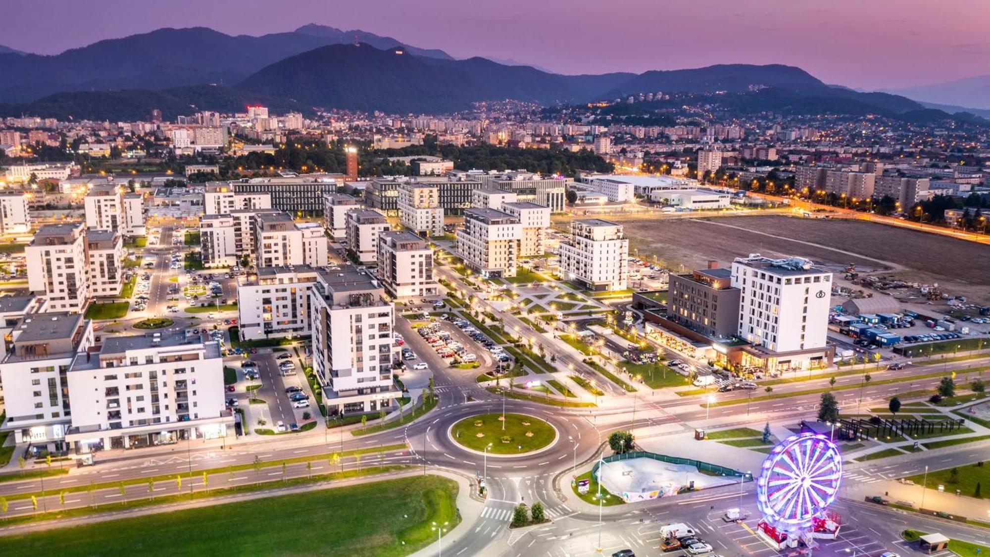 Ada Homes Coresi 302 Appartamento